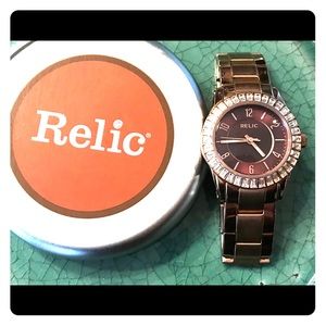 ❤️❤️Relic Rose Gold Ladies Watch❤️❤️